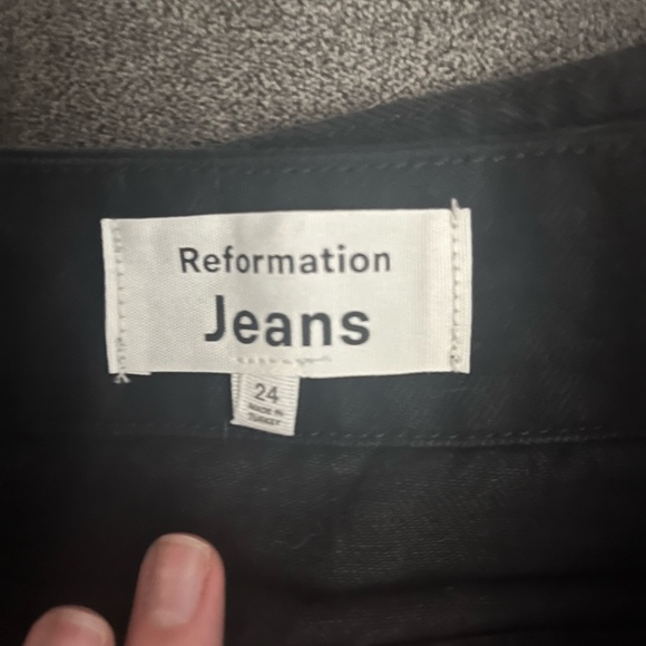 Reformation Skirt - Picture 2 of 2